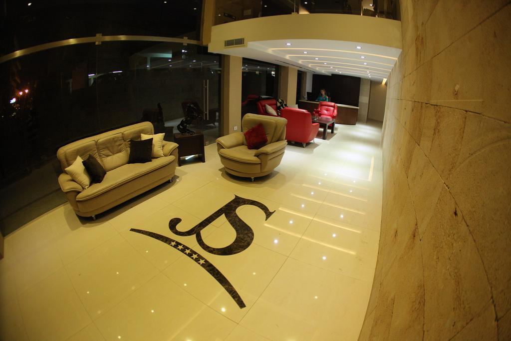 Jounieh Suites Boutique Hotel Extérieur photo